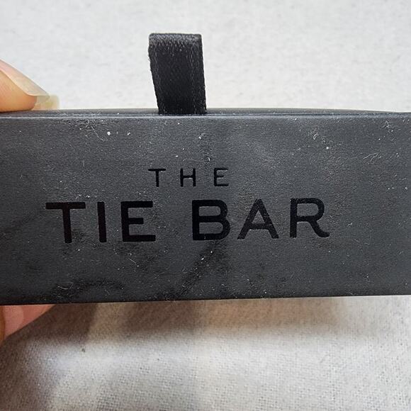 The Tie Bar Bronze Knot Cuff Links - New - Picture 3 of 4